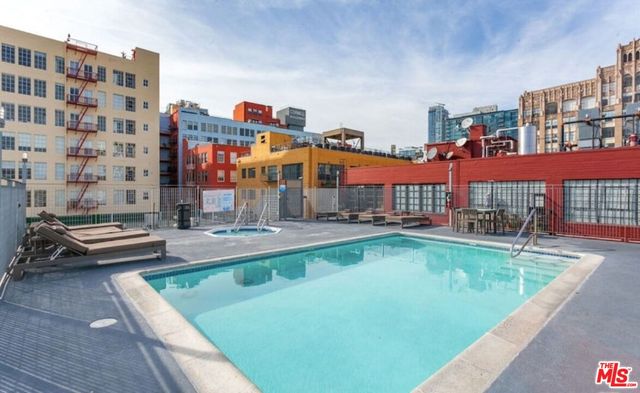 $829,999 | 315 East 8th Street, Unit 801, Los Angeles, CA 90014
