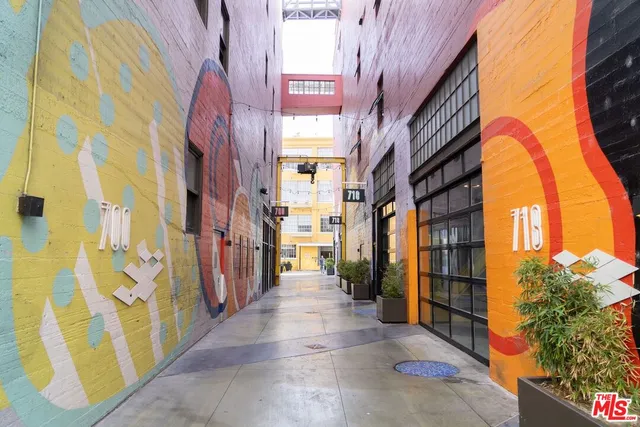 $829,999 | 315 East 8th Street, Unit 801, Los Angeles, CA 90014