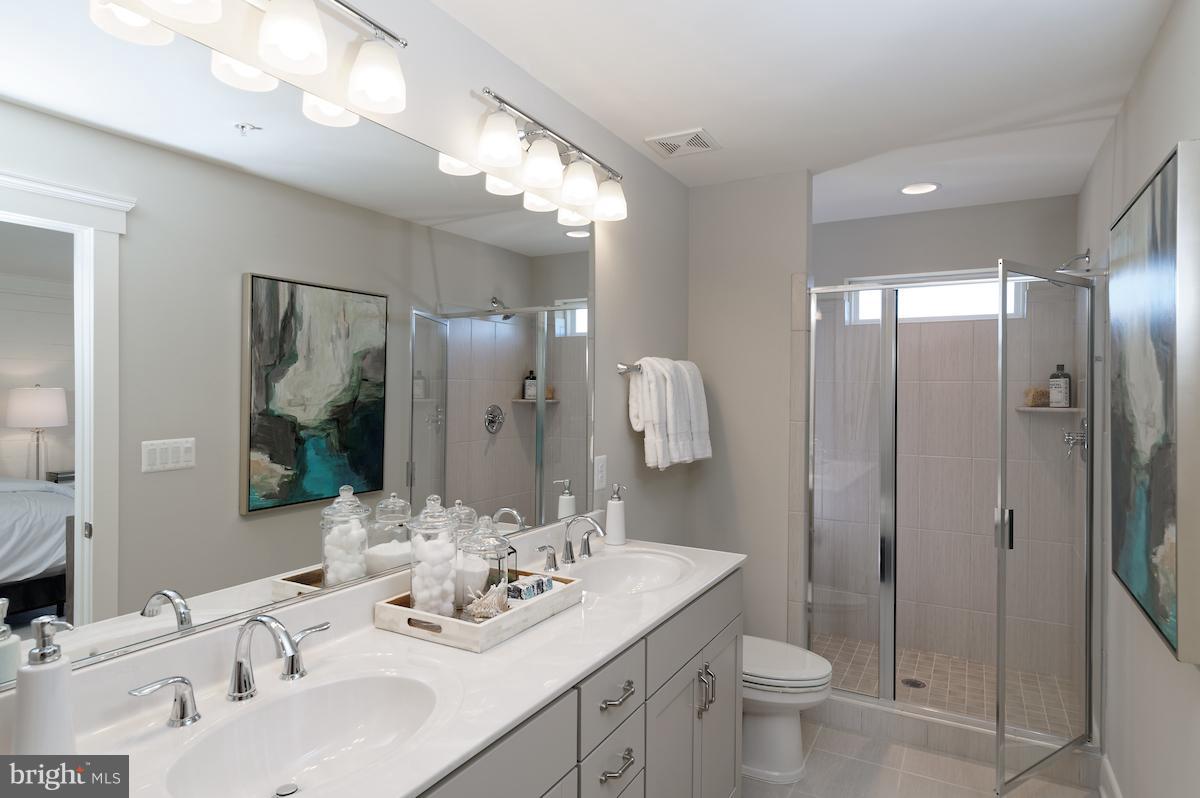 3401 Landing Way Silver Spring, MD 20906 - Photo 11 of 14 Bath (Master)