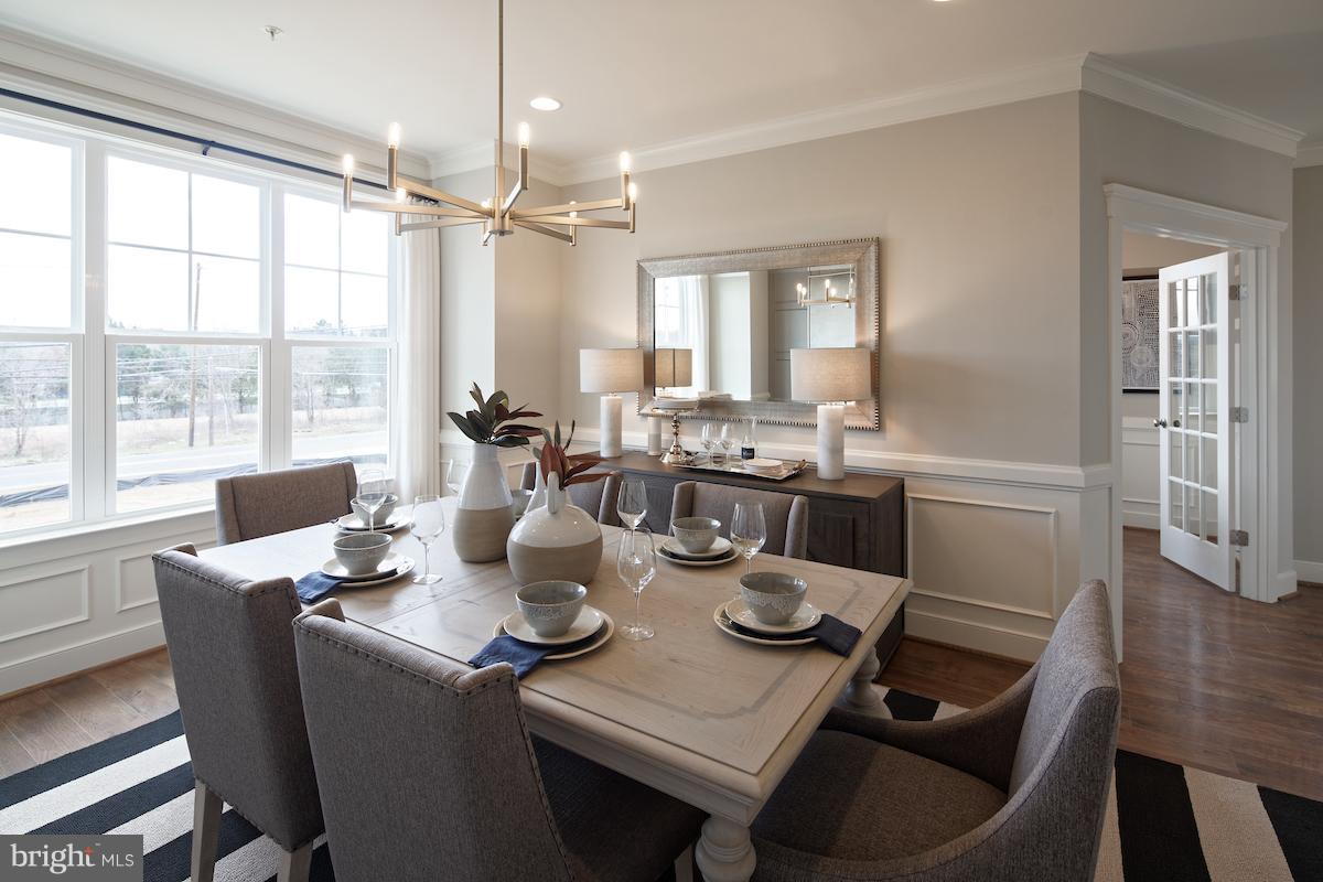 3401 Landing Way Silver Spring, MD 20906 - Photo 8 of 14 Dining Room