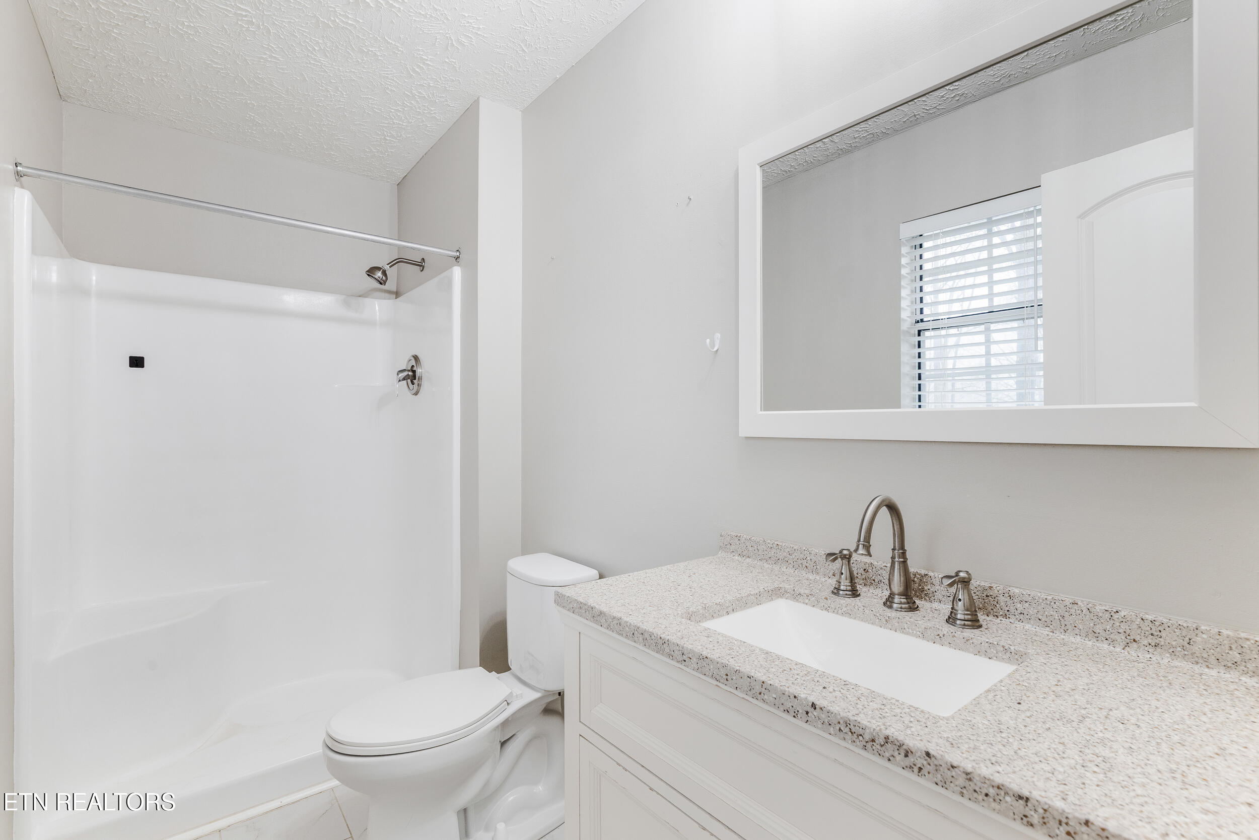 10012 Bluegrass Road Knoxville, TN 37922 - Photo 15 of 56 10012_bluegrass_rd_0103