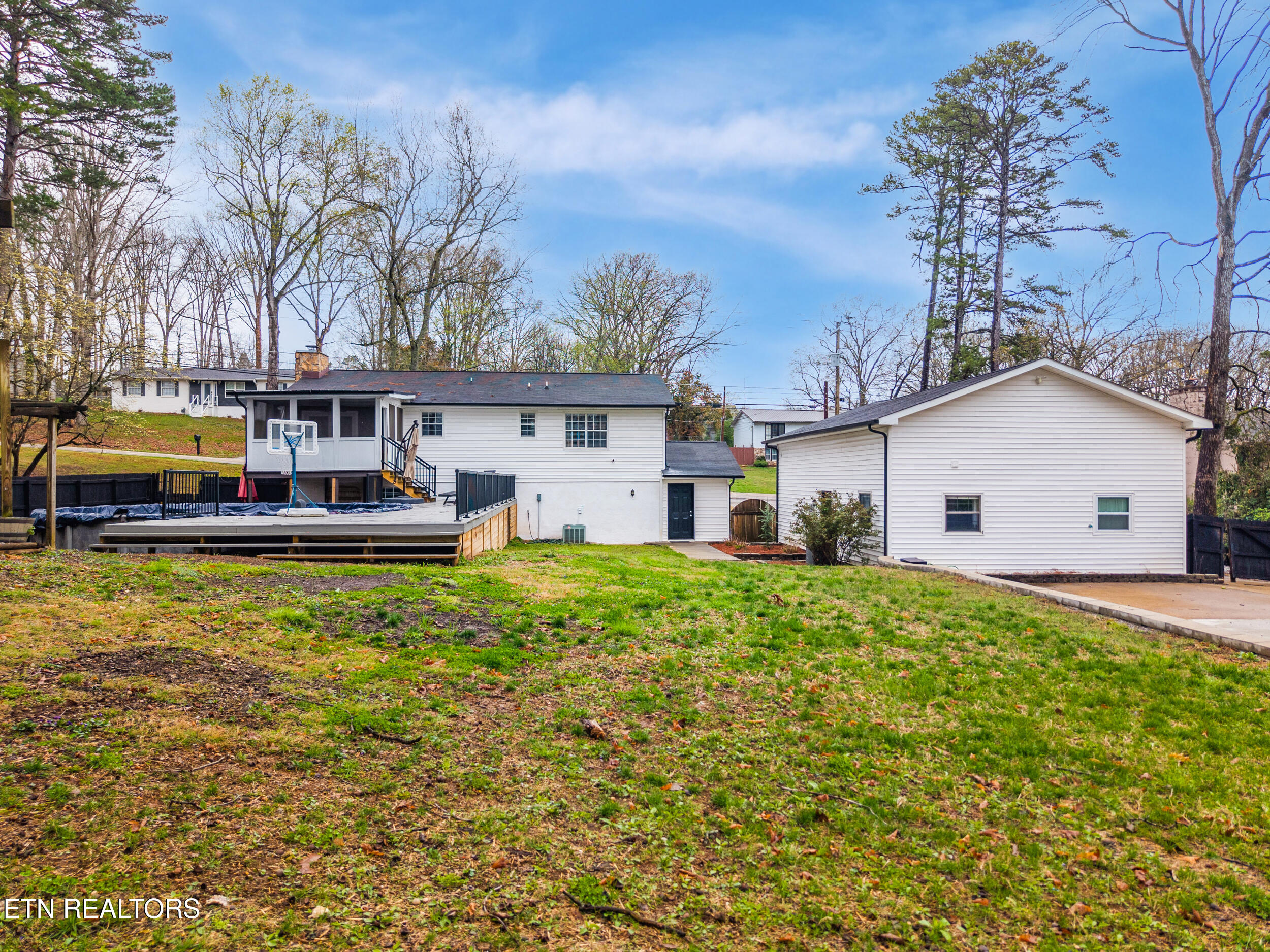10012 Bluegrass Road Knoxville, TN 37922 - Photo 46 of 56 10012_bluegrass_rd_0016