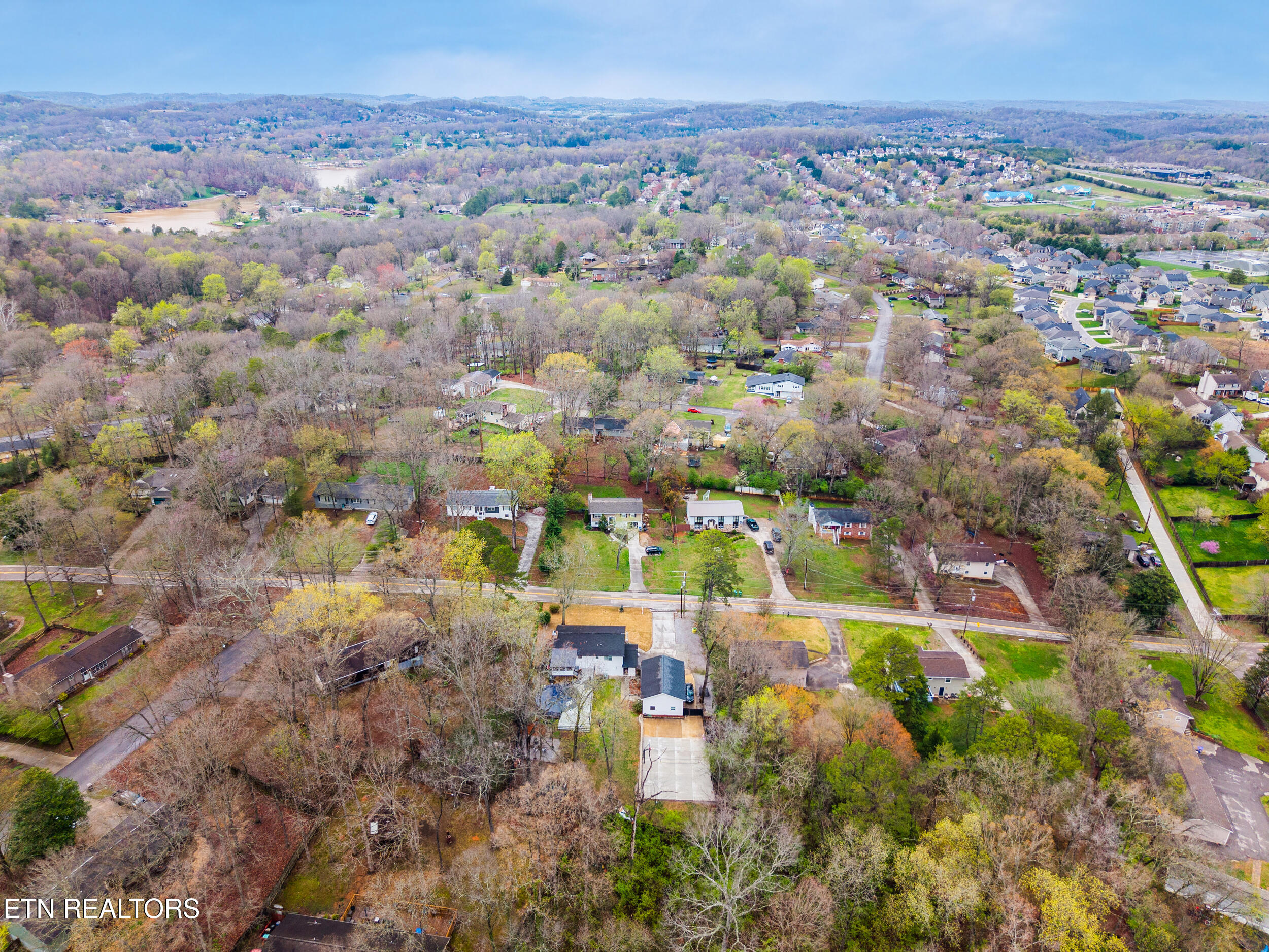 10012 Bluegrass Road Knoxville, TN 37922 - Photo 54 of 56 10012_bluegrass_rd_0040