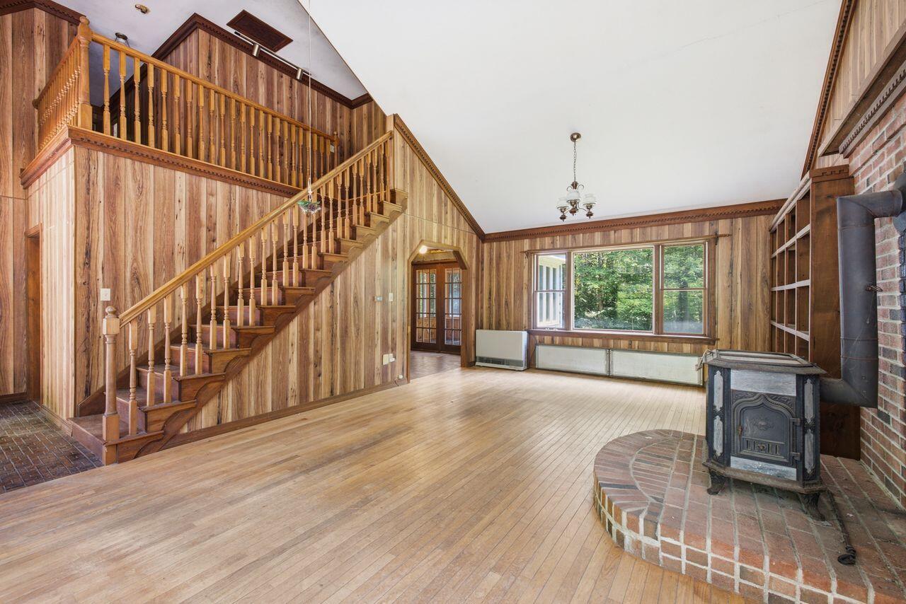 392 Foss Road Limerick, ME 04048 - Photo 5 of 55 Living Room