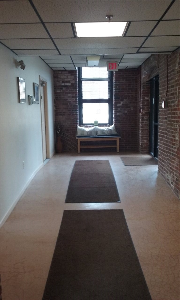 156 Front Street, Unit 102 Exeter, NH 03833 - Photo 10 of 12