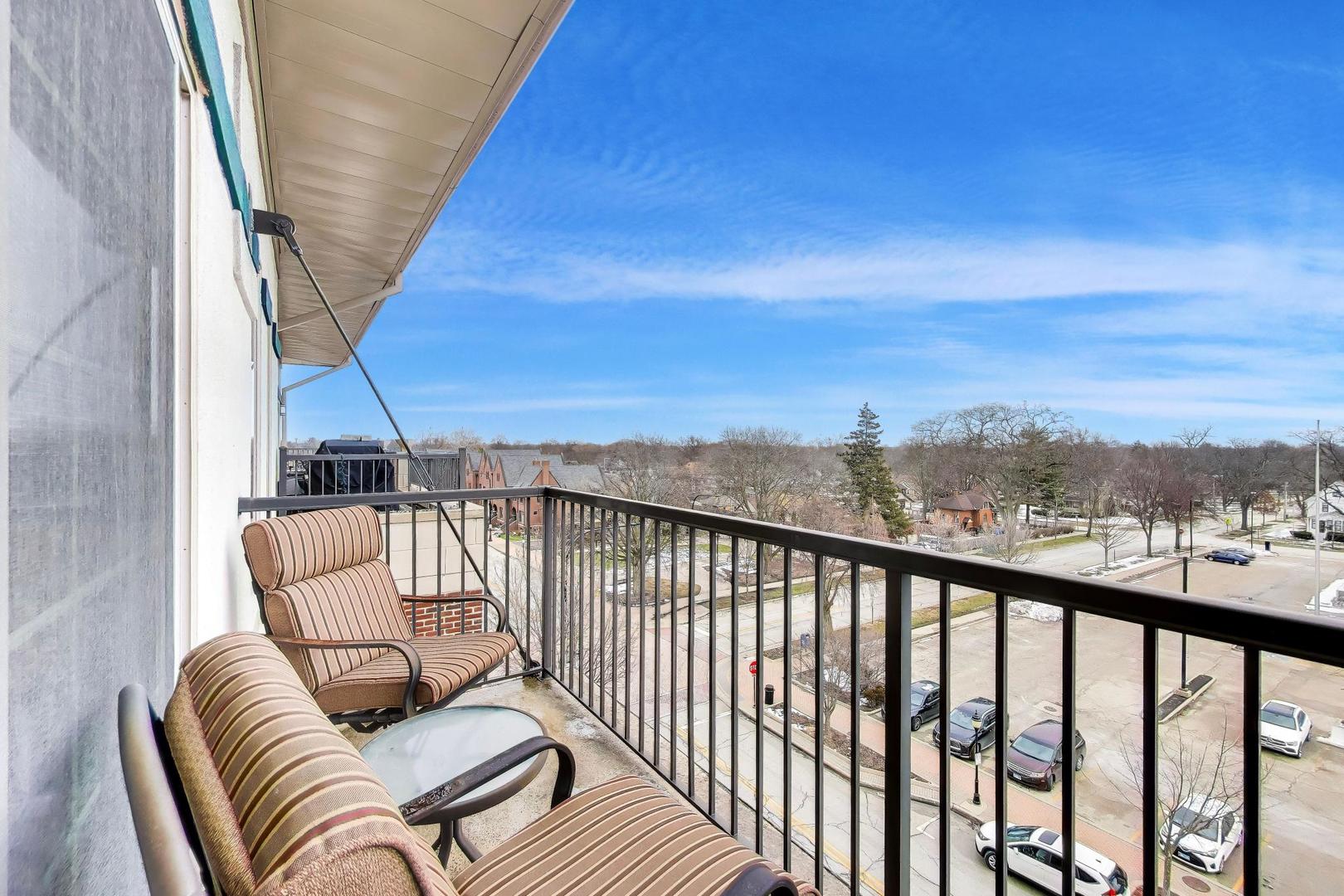 100 South Emerson Street, Unit 507 Mount Prospect, IL 60056 - Photo 20 of 30