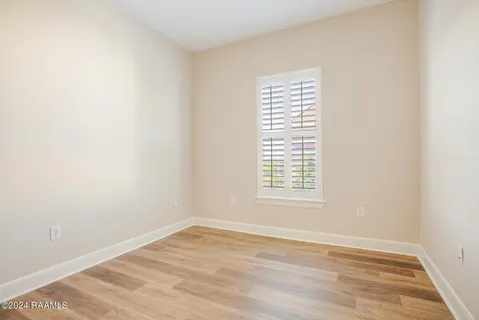 $329,000 | 201 Settlers Trace Boulevard, Unit 2401, Lafayette, LA 70508