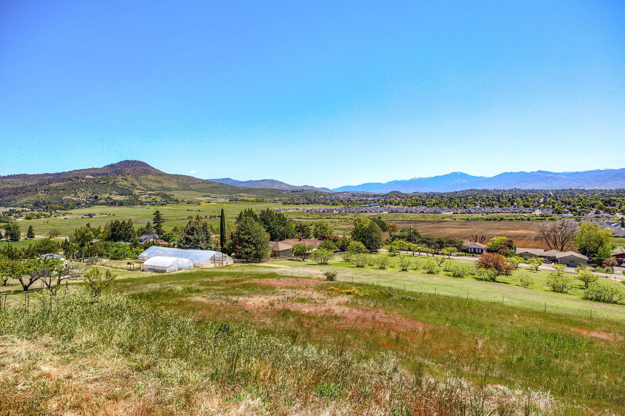 2067 Coker Butte Road Medford, OR 97504 - Photo 68 of 73 66