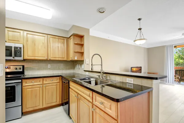 $3,400 | 2030 Alta Meadows Lane, Unit 1208, Delray Beach, FL 33444