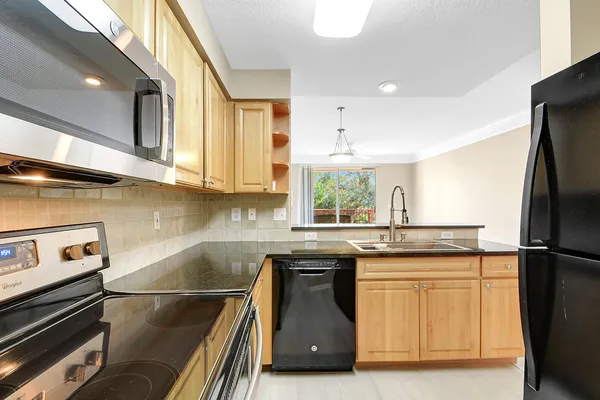 $3,400 | 2030 Alta Meadows Lane, Unit 1208, Delray Beach, FL 33444