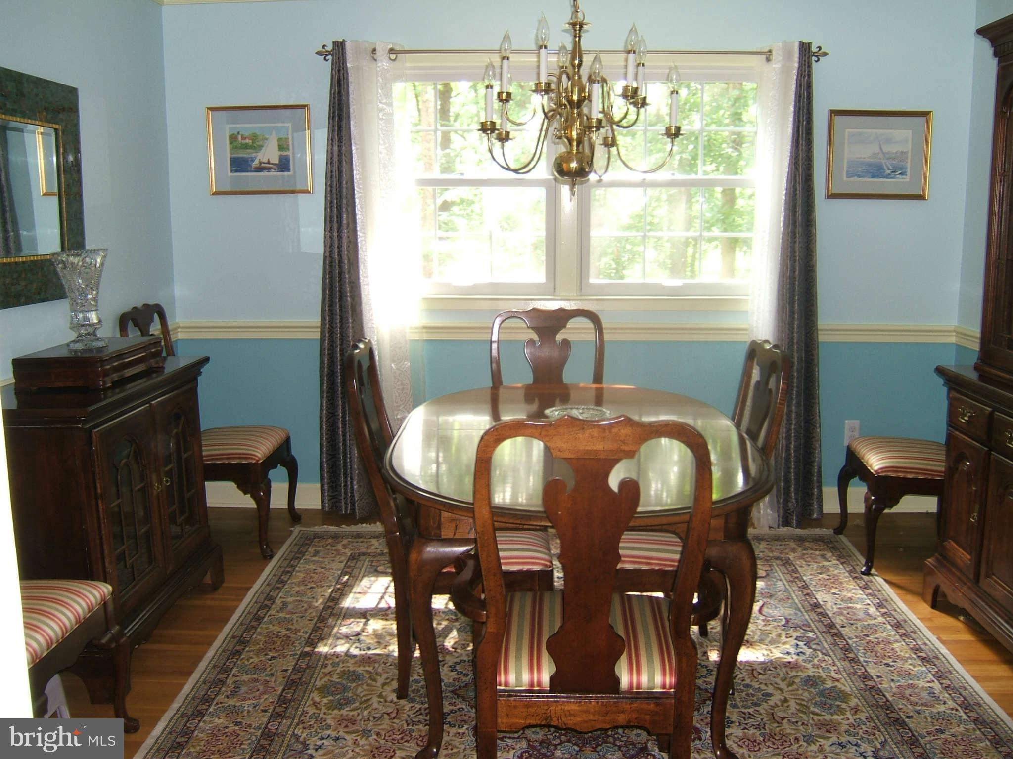 8609 Kerry Lane Springfield, VA 22152 - Photo 5 of 28 Dining Room