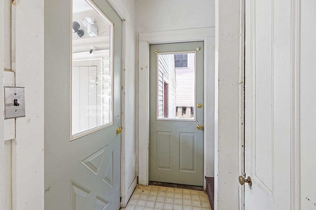 58 Chapel Street Augusta, ME 04330 - Photo 57 of 68 46_BP5A0130_DxO_mls