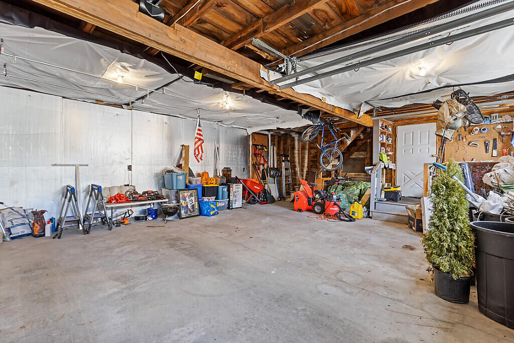 58 Chapel Street Augusta, ME 04330 - Photo 59 of 68 53_BP5A0151_DxO_mls