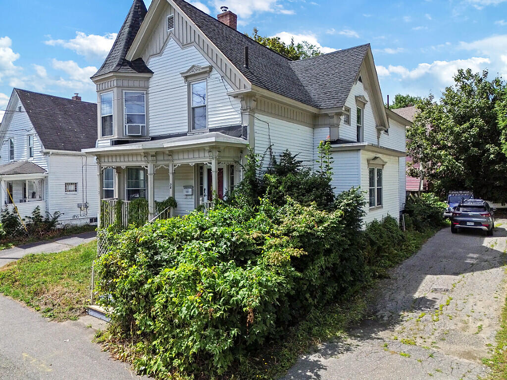 58 Chapel Street Augusta, ME 04330 - Photo 8 of 68 58_DJI_0713_DxO_mls