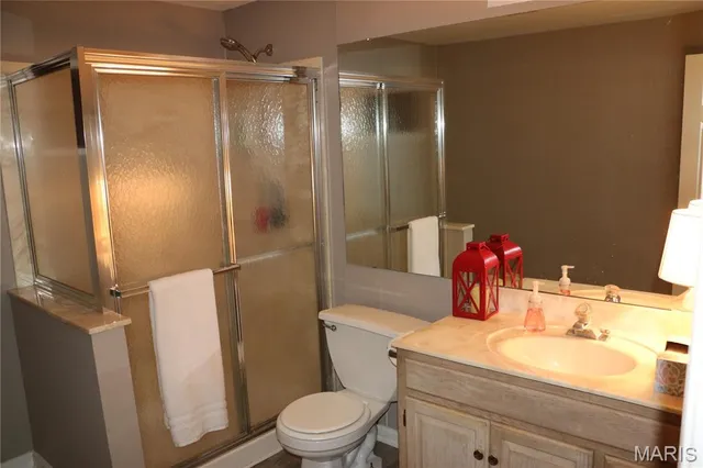 $335,900 | 4 Ridgewoods Court, St. Peters, MO 63376