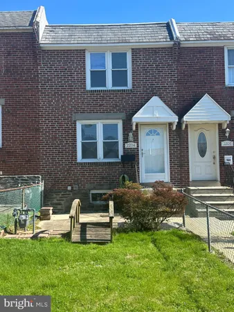 $2,300 | 2204 Lynn Boulevard, Drexel Hill, PA 19026