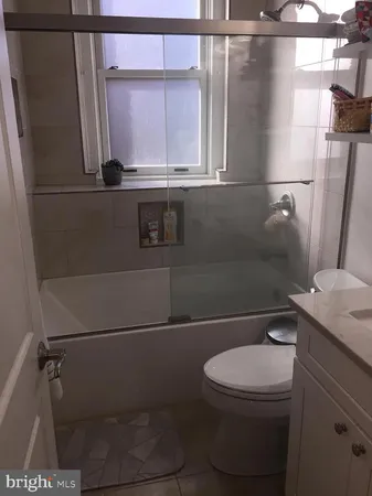 $2,150 | 2410 20th Street Northwest, Unit 204, Washington, DC 20009