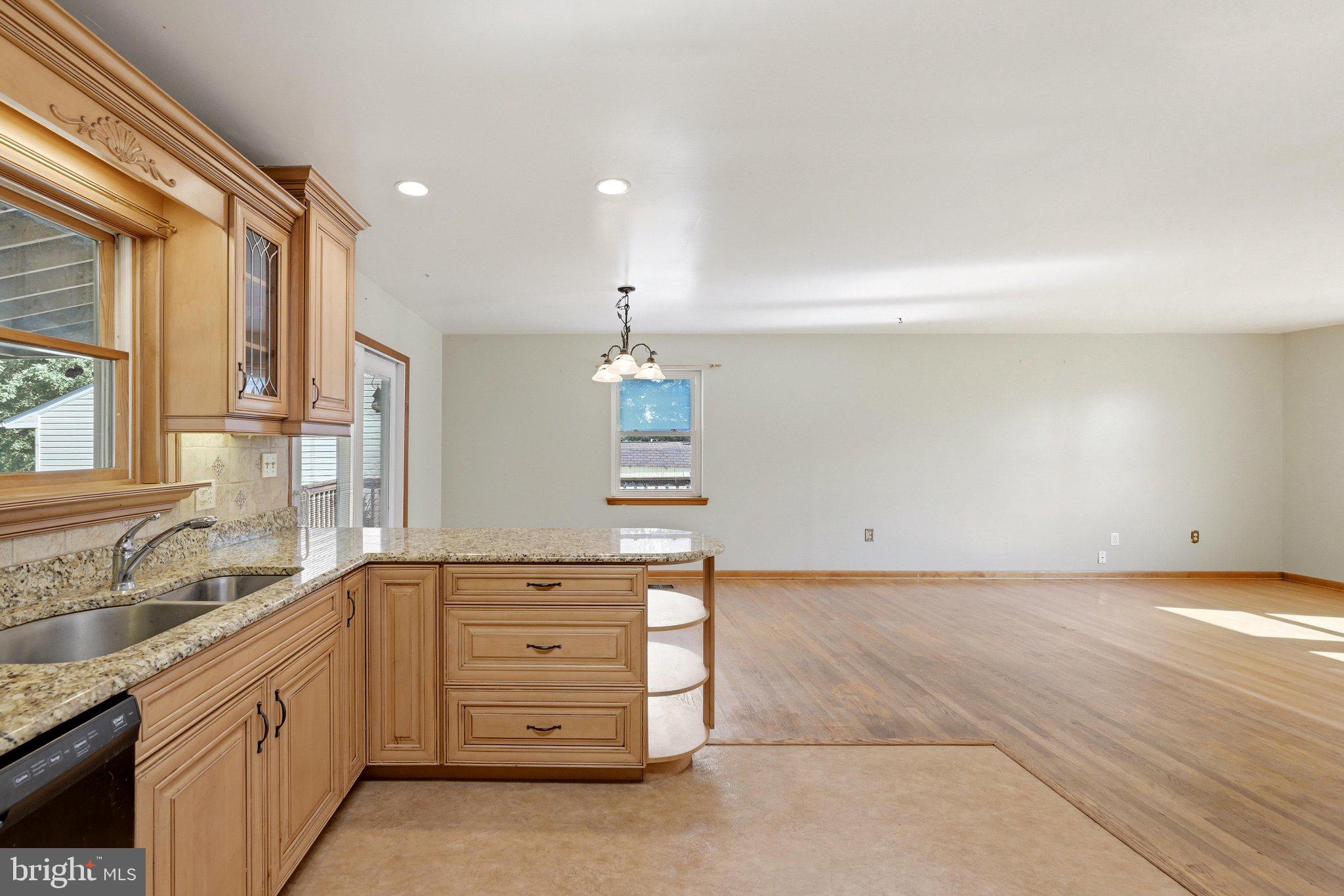 9092 Fox Ridge Drive Union Bridge, MD 21791 - Photo 22 of 67 Kitchen