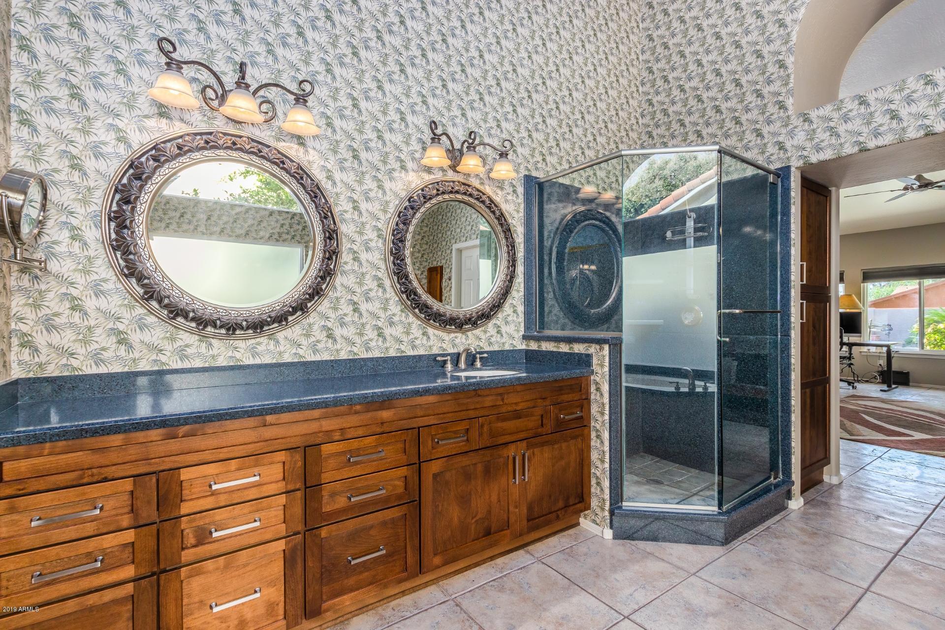4709 East Hearn Road Phoenix, AZ 85032 - Photo 21 of 40 Master Bathroom