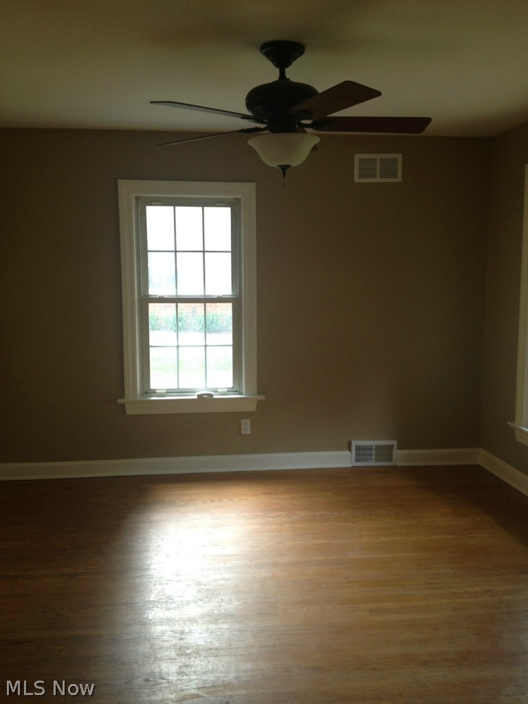 2038 Wingate Road Youngstown, OH 44514 - Photo 10 of 17 Gallery Image 10