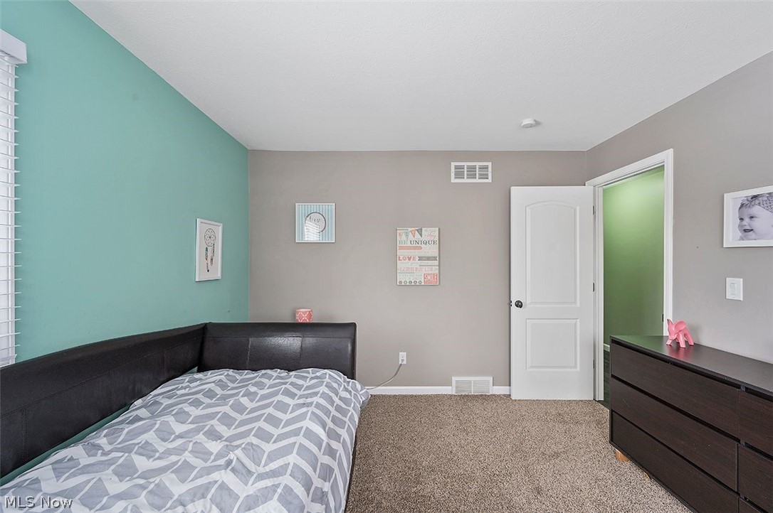 17513 Howe Road Strongsville, OH 44136 - Photo 18 of 27