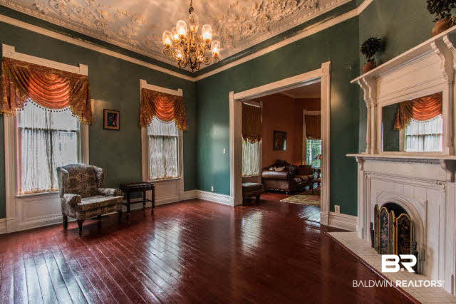 63 South Georgia Avenue Mobile, AL 36604 - Photo 10 of 31 Fireplace