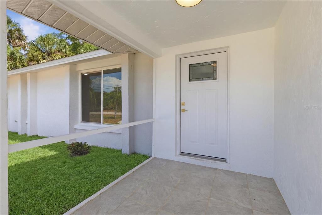 432 Olivia Road Venice, FL 34293 - Photo 3 of 37