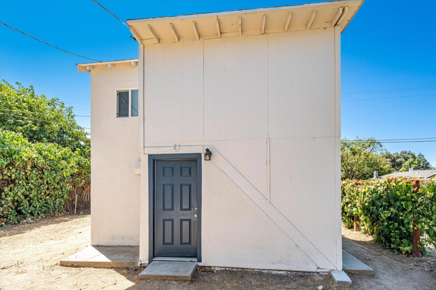 149 Covena Avenue Modesto, CA 95354 - Photo 21 of 24 a view of front door of house