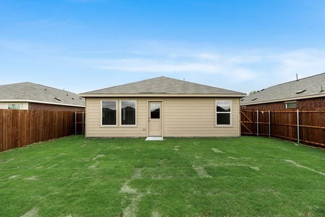 $261,999 | 2132 Jesse James Lane, Joshua, TX 76058