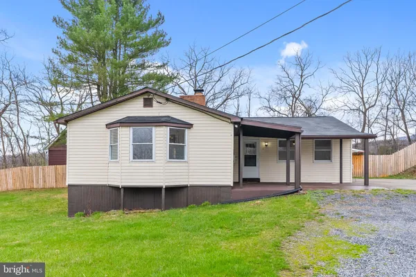 $319,999 | 219 Potomak Trail, Winchester, VA 22602