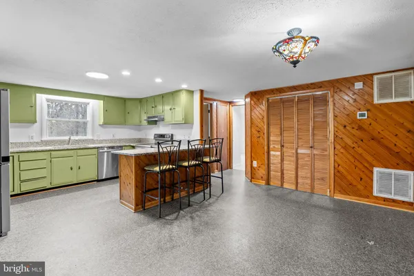 $319,999 | 219 Potomak Trail, Winchester, VA 22602