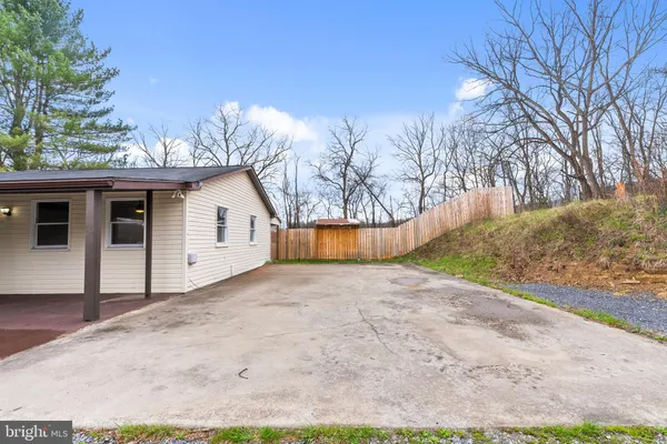 $319,999 | 219 Potomak Trail, Winchester, VA 22602