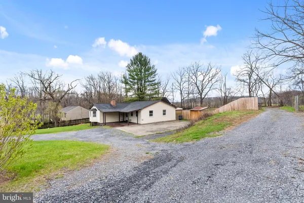 $319,999 | 219 Potomak Trail, Winchester, VA 22602