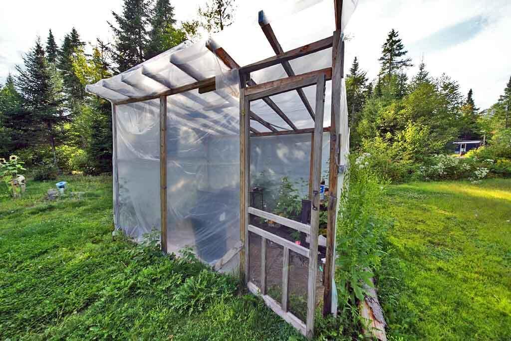 1312 U.S. Rte 1 Amity, ME 04471 - Photo 19 of 48 green-house-me-homestead-1
