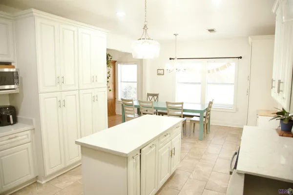 $333,333 | 128 East 43rd Street, Cut Off, LA 70345