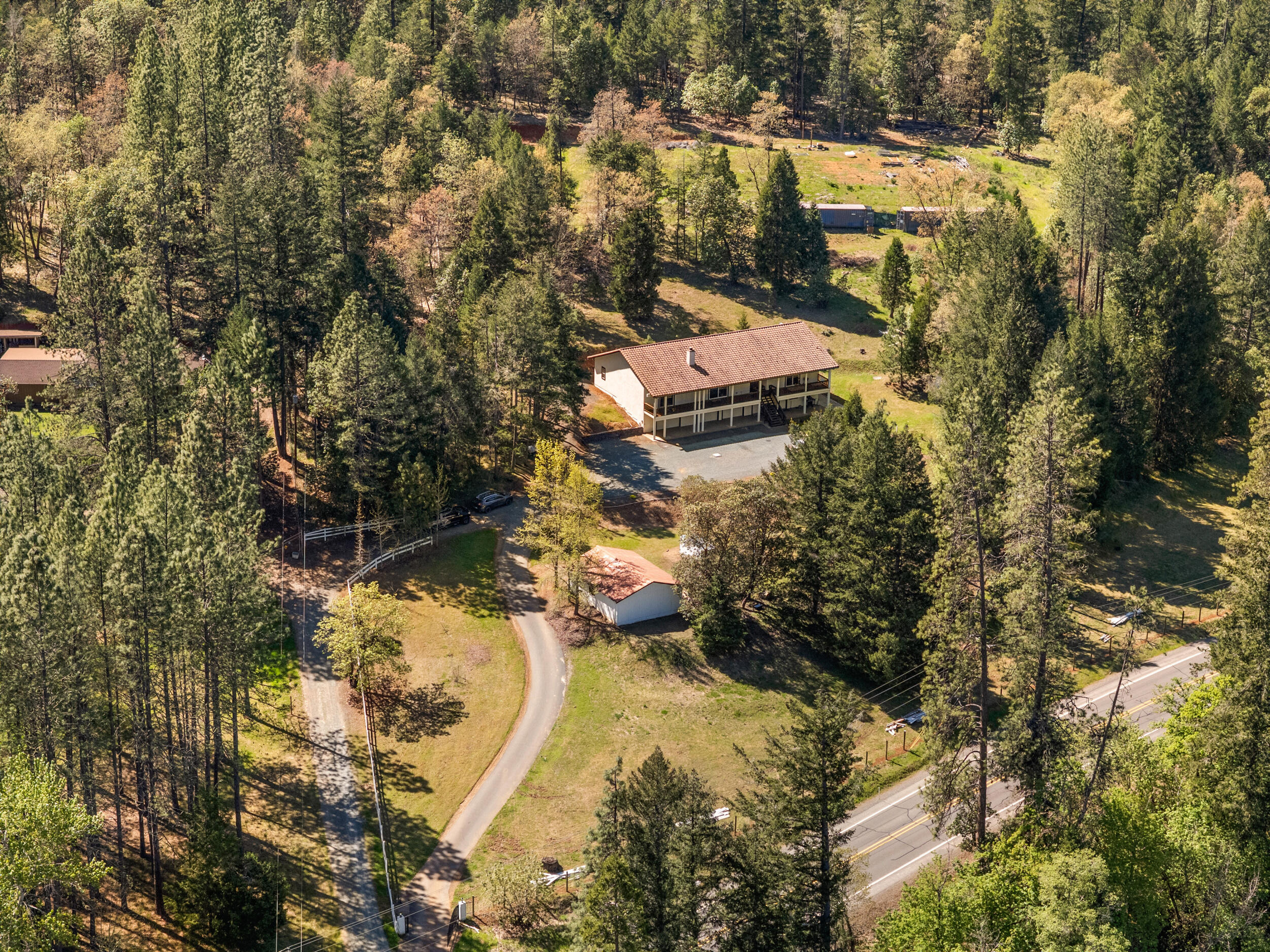 2295 West Evans Creek Road Rogue River, OR 97537 - Photo 45 of 51 44_2295 w evans creek road - drone - 07