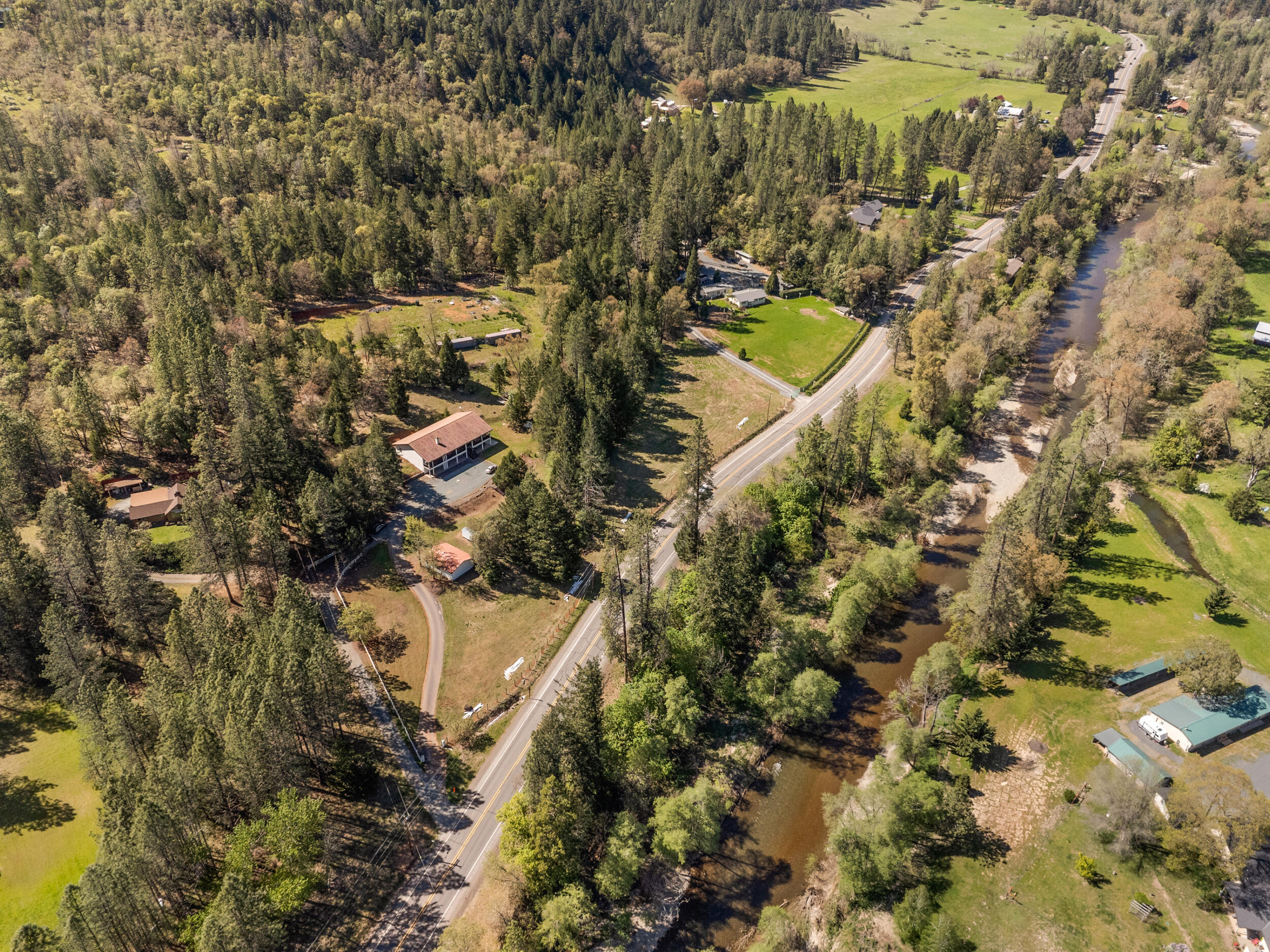2295 West Evans Creek Road Rogue River, OR 97537 - Photo 49 of 51 48_2295 w evans creek road - drone - 11