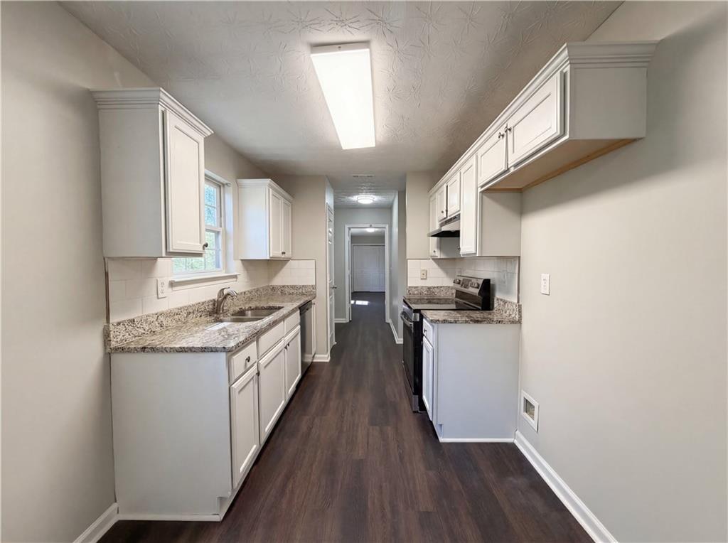 868 Scott Road Riverdale, GA 30296 - Photo 2 of 20