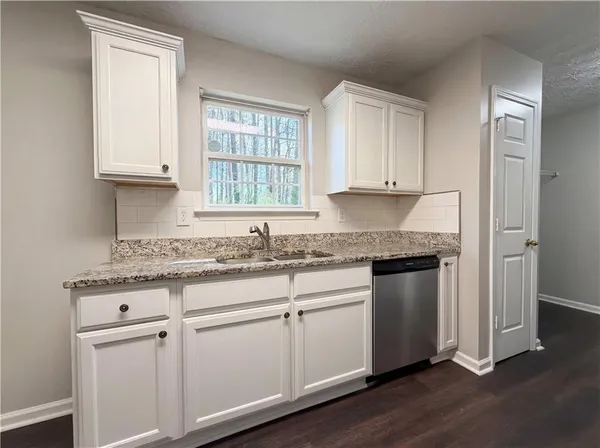 $245,000 | 868 Scott Road, Riverdale, GA 30296