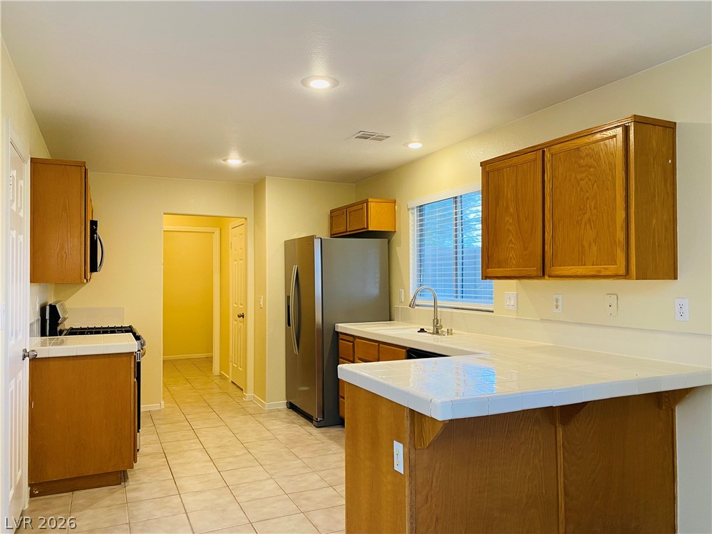 269 Cascading Street Henderson, NV 89074 - Photo 4 of 28