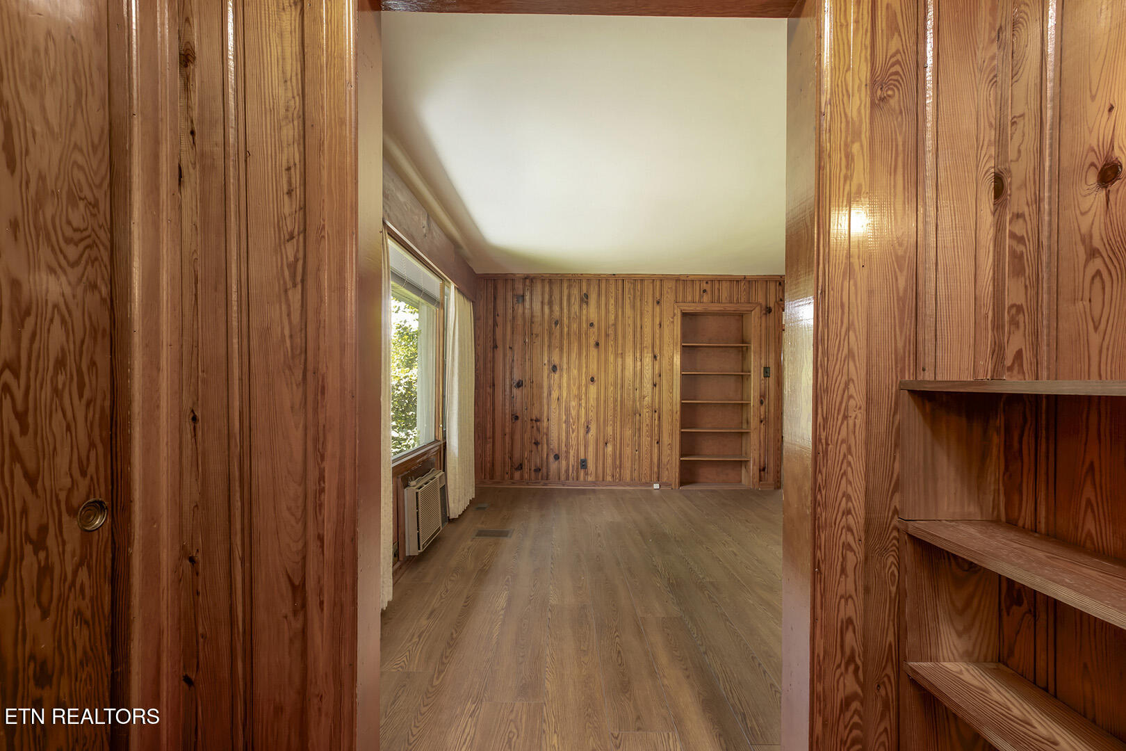 1309 Gamble Drive Heiskell, TN 37754 - Photo 6 of 47 08_GambleDrive_1309_EntryView