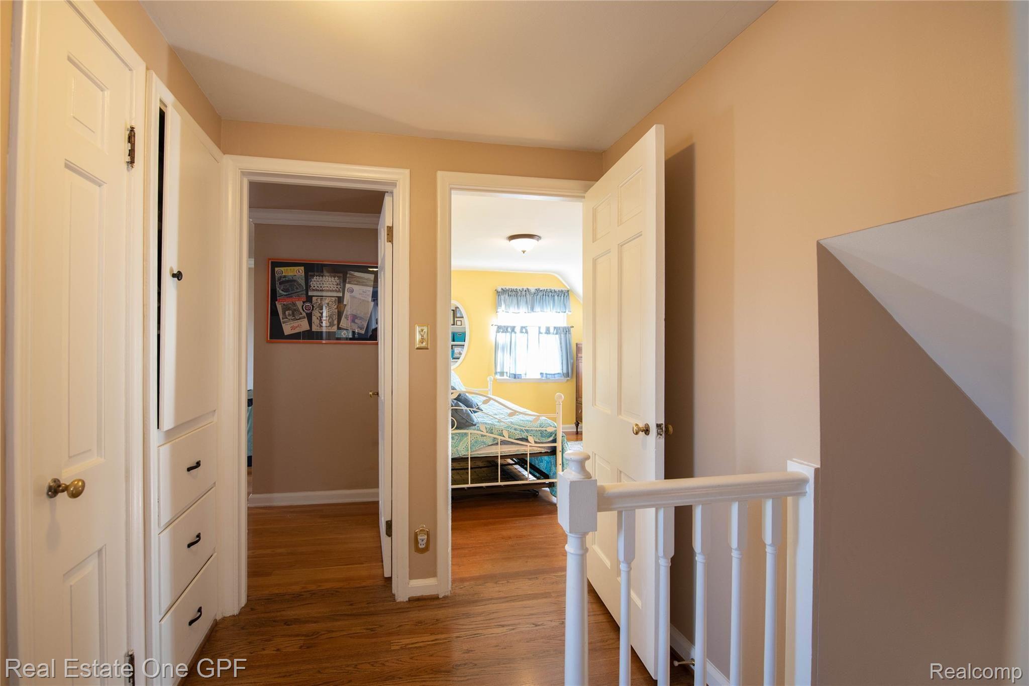 1610 Hawthorne Road Grosse Pointe, MI 48236 - Photo 24 of 32 16 Hawthorne 1610 - 42.jpg