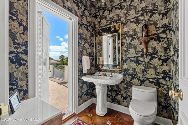$12,500,000 | 680 Ocean Road, Vero Beach, FL 32963