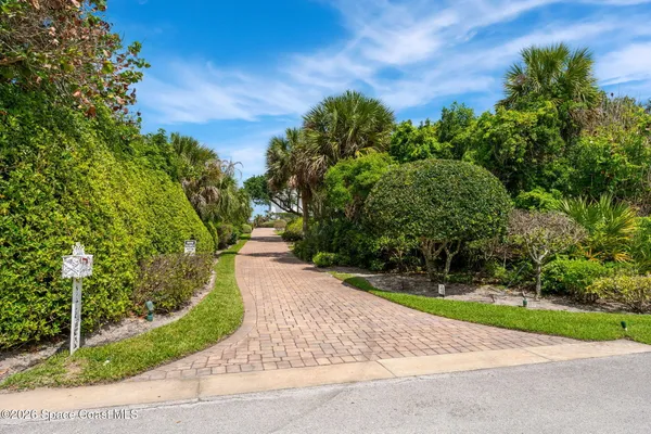 $12,500,000 | 680 Ocean Road, Vero Beach, FL 32963