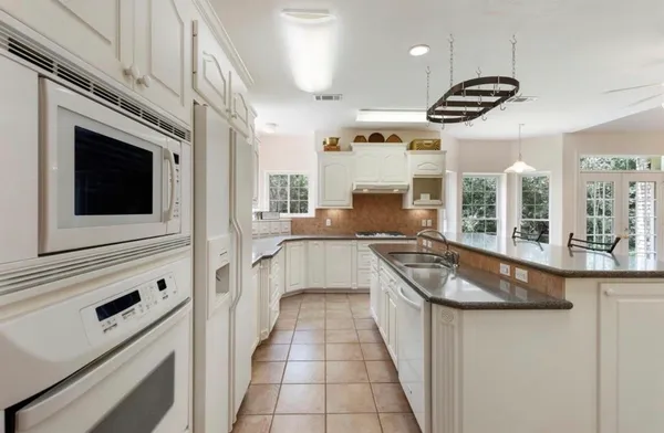 $800 | 16201 Surrey Lane, Stagecoach, TX 77355