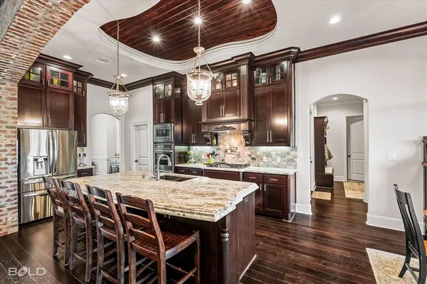 $700,000 | 628 Silkwood Drive, Benton, LA 71006