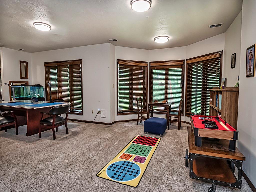 211 Timber Ridge Road Pittsburgh, PA 15238 - Photo 22 of 25 Gallery Image 22