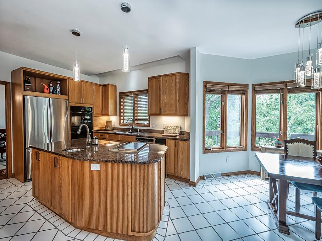 211 Timber Ridge Road Pittsburgh, PA 15238 - Photo 8 of 25 Gallery Image 8
