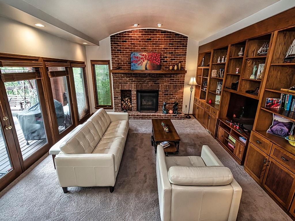 211 Timber Ridge Road Pittsburgh, PA 15238 - Photo 10 of 25 Gallery Image 10