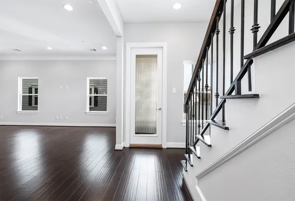 $449,500 | 2524 Hutchins Street, Houston, TX 77004